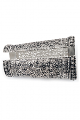 Silver emgraved open bangle