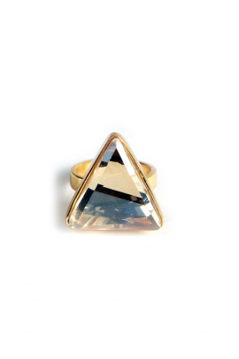 White triangular marble ring